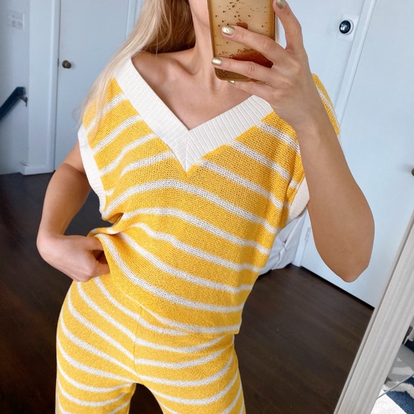 ☀️ ZARA BOHO YELLOW WHITE STRIPE VNECK SHEER LOOSE FIT TOP! - Picture 8 of 16